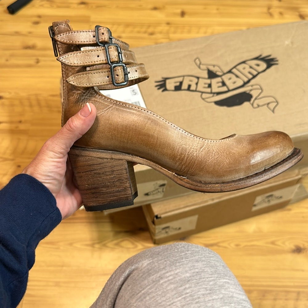 Brand new Randi FreeBirds. Handmade and excellent quality!